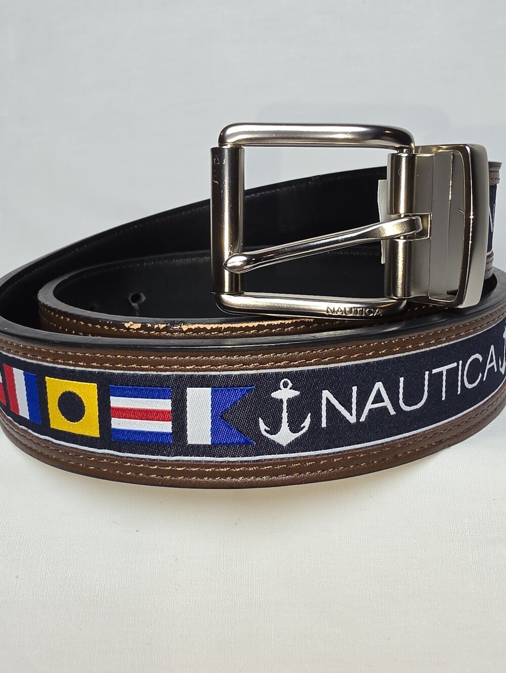 Nautica Belt Mens 32 Nautical Flags Brass Golf Casual Preppy Sailing Sports